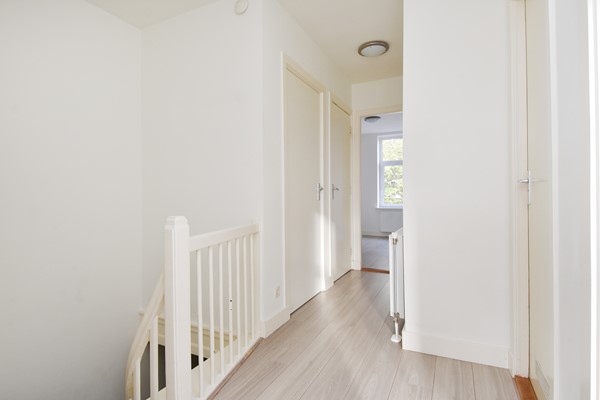 Medium property photo - Linnaeusstraat 142, 2522 GW Den Haag